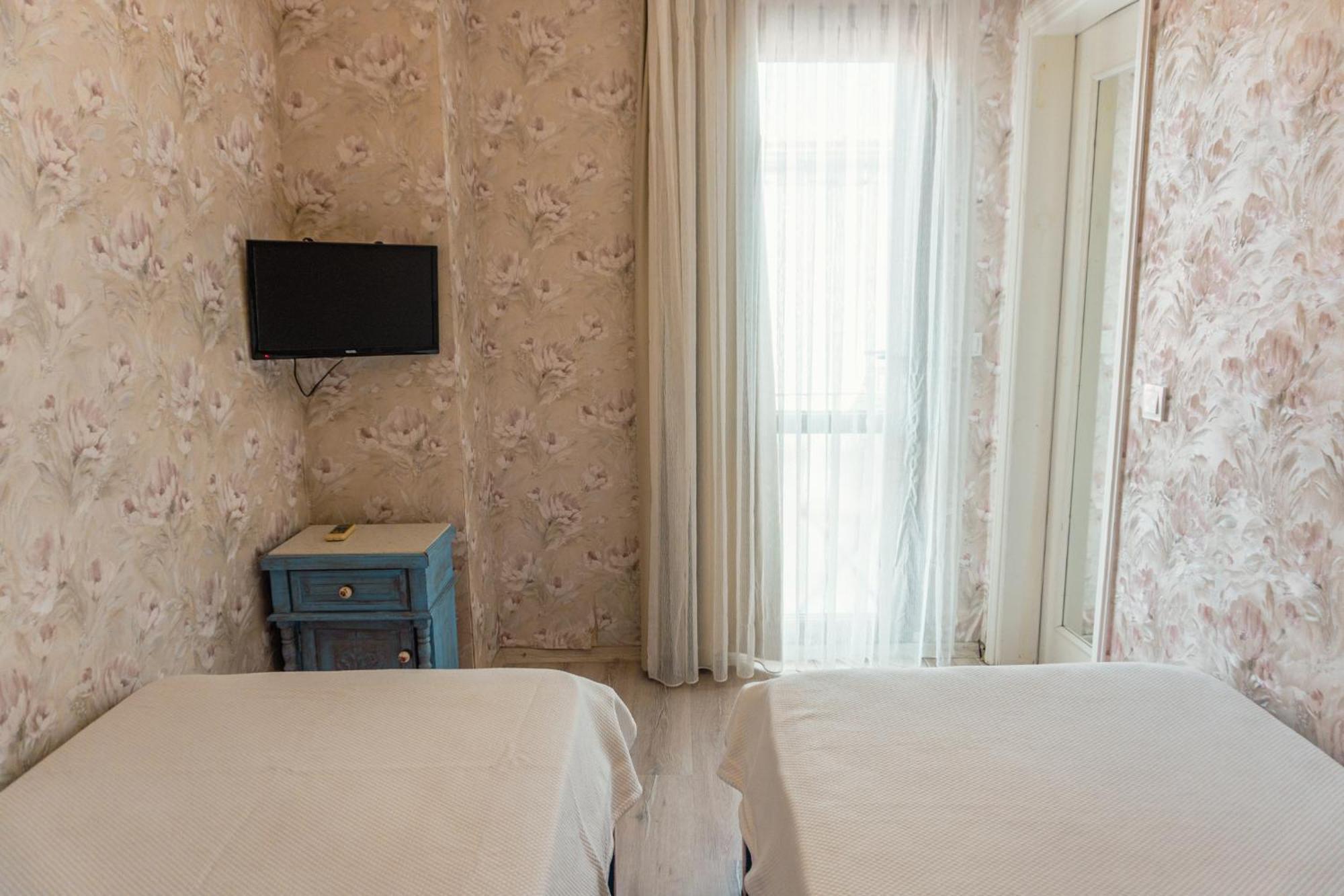 Cunda Mor Limon Otel Ayvalı Extérieur photo