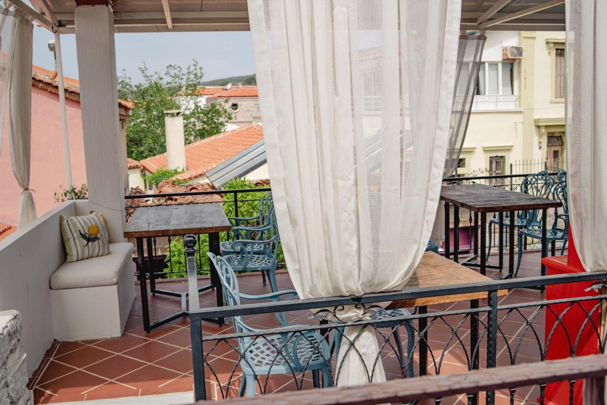 Cunda Mor Limon Otel Ayvalı Extérieur photo